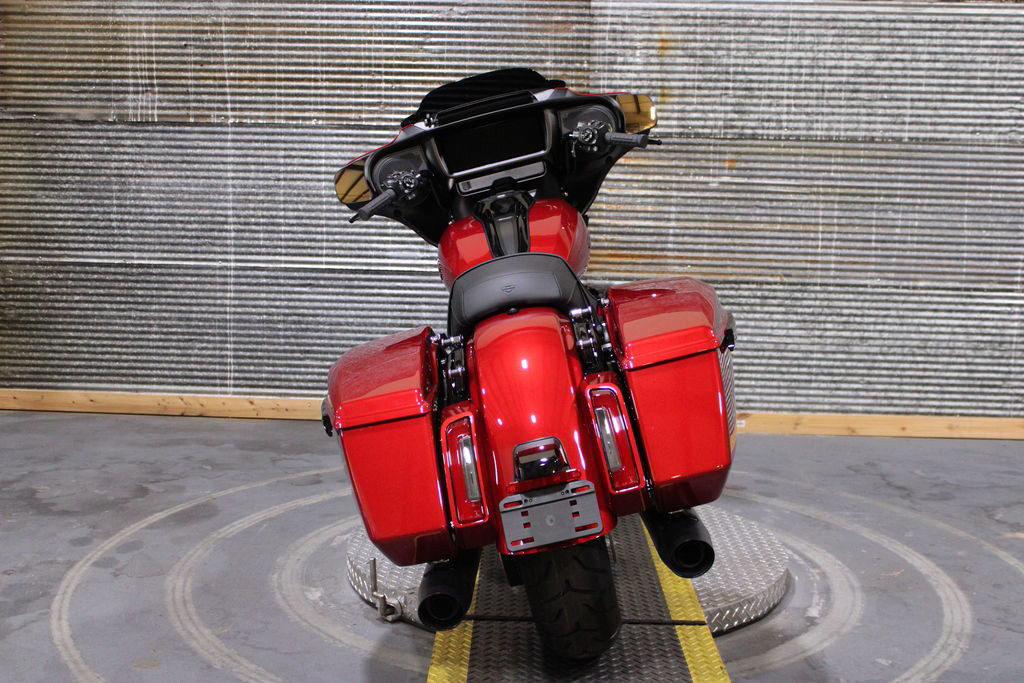 Street Glide®