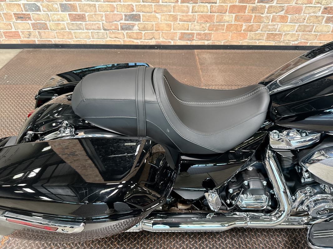 Road Glide®