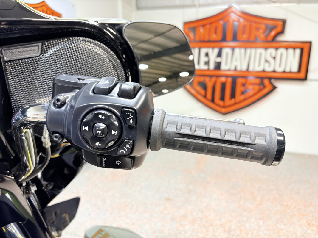 Street Glide® Limited