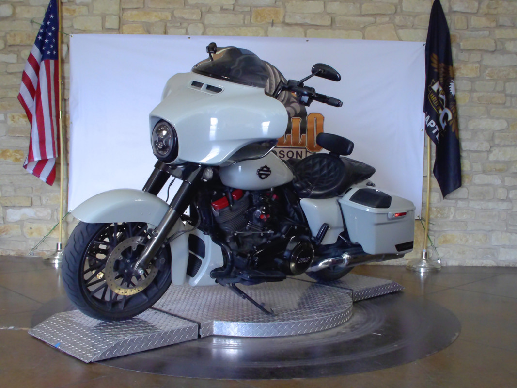 CVO® Street Glide®