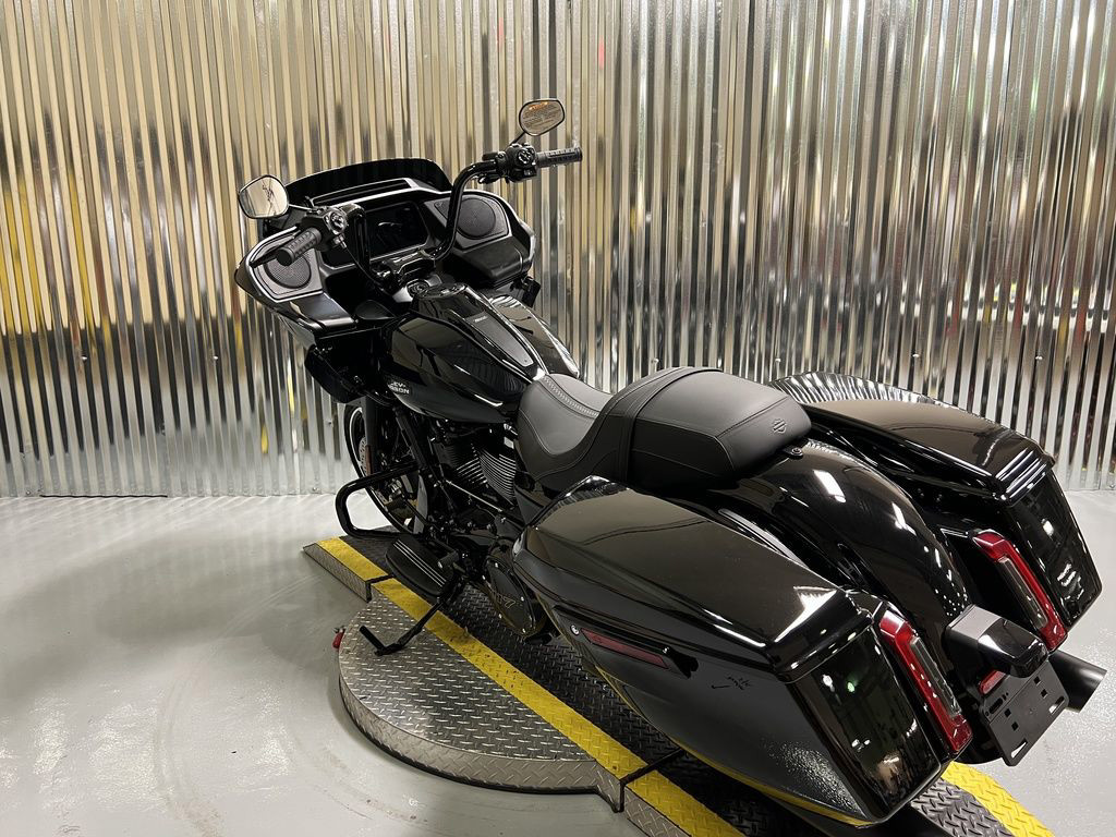 Road Glide®