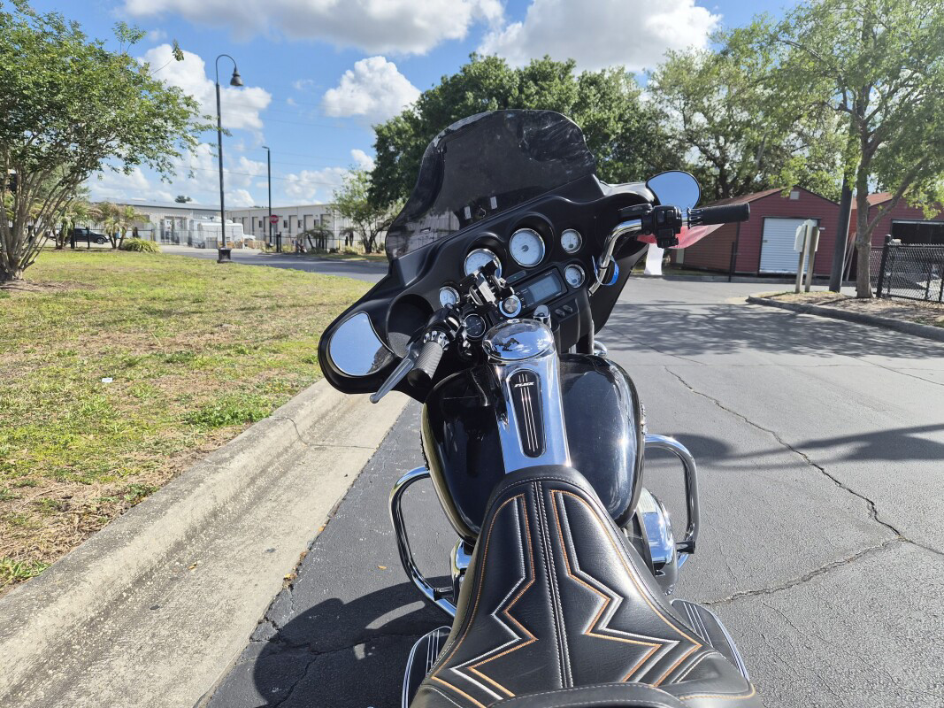 Street Glide®