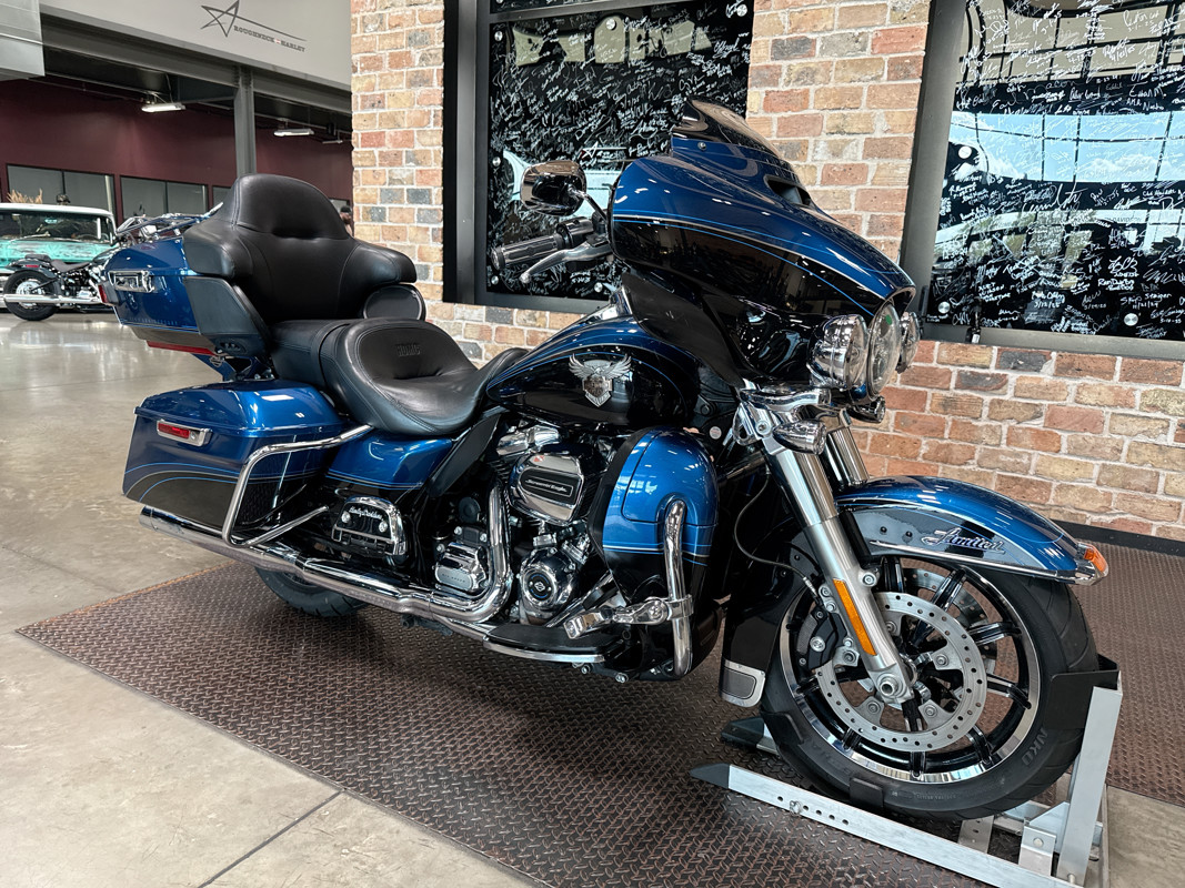 Electra Glide® Ultra® Limited 115th Anniversary