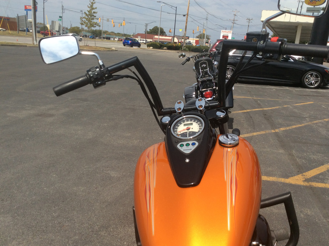 Vulcan 900 Custom