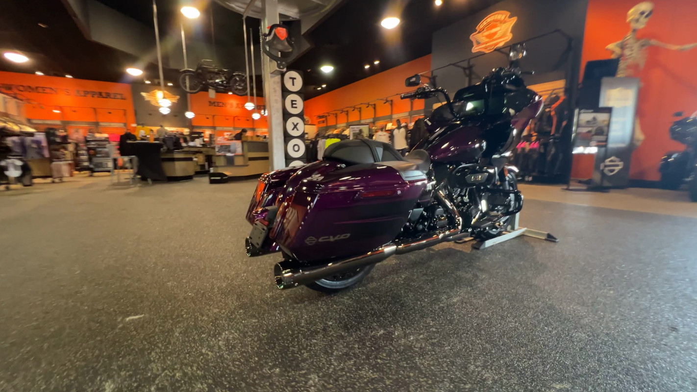 CVO® Road Glide®