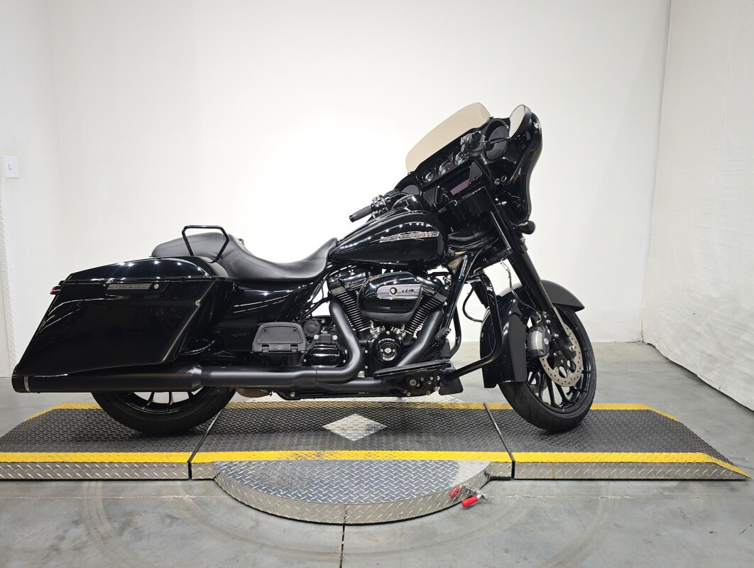 Street Glide® Special