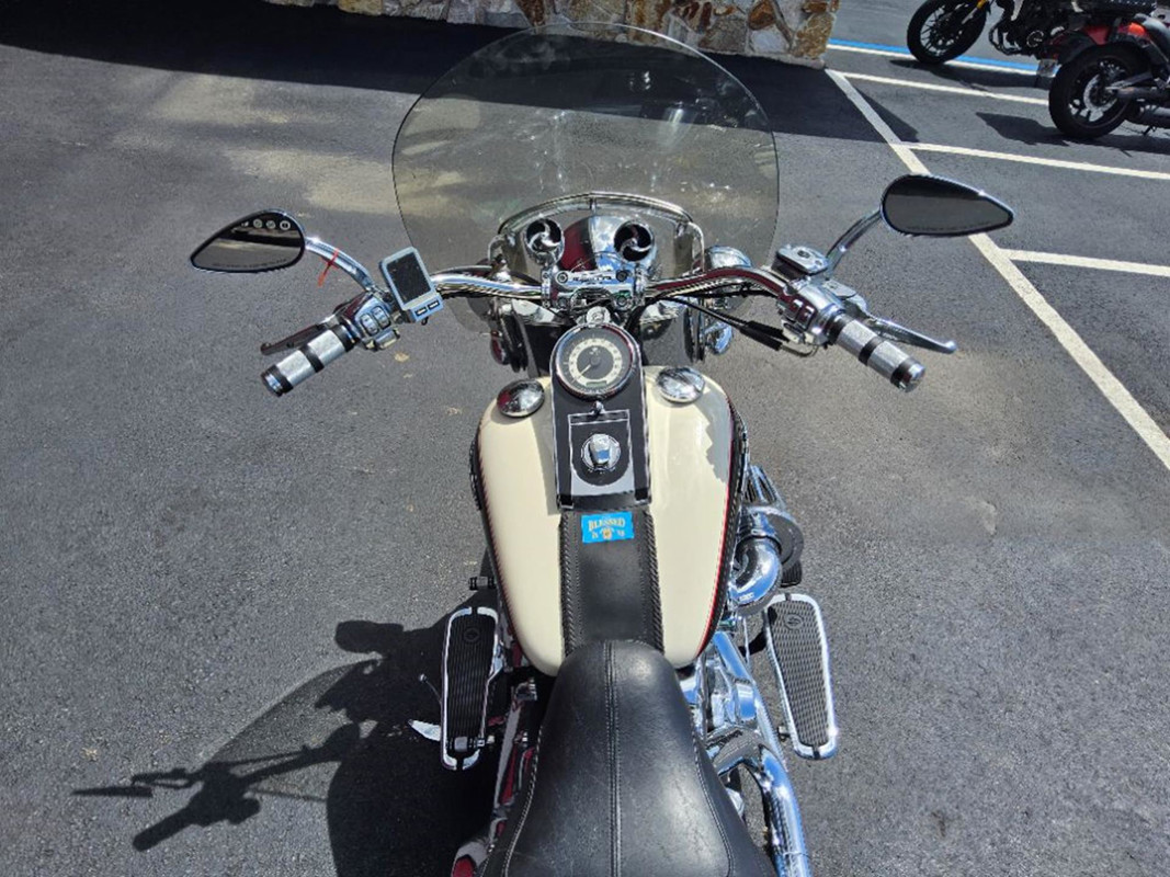 Softail® Deluxe