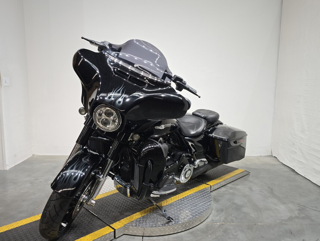 CVO® Street Glide®