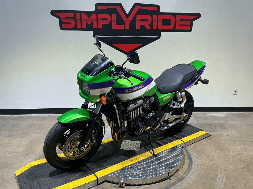 ZRX1100