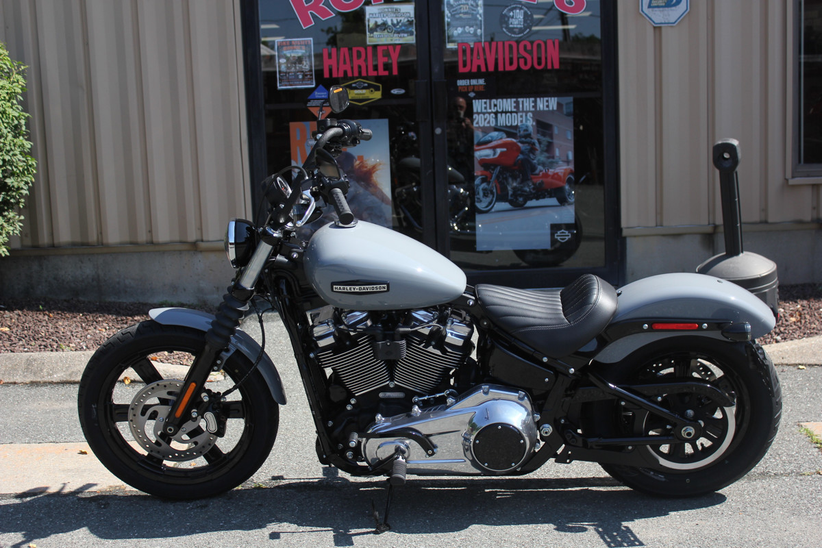 Street Bob®