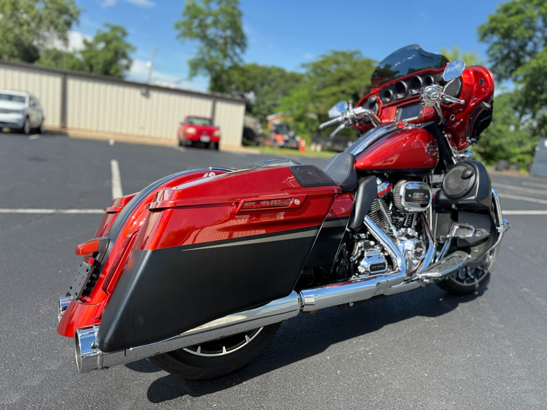 CVO® Street Glide®