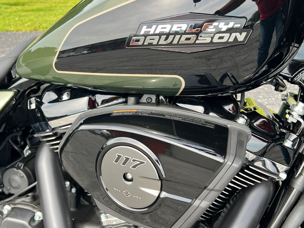 Street Glide®