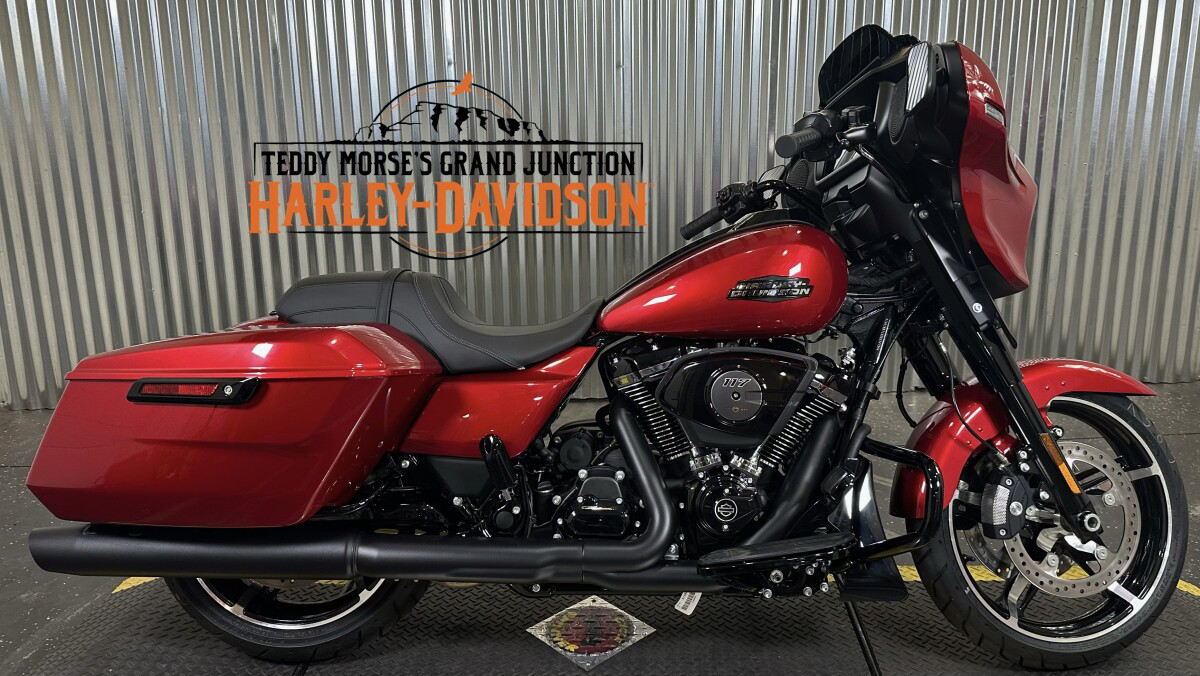 Street Glide®