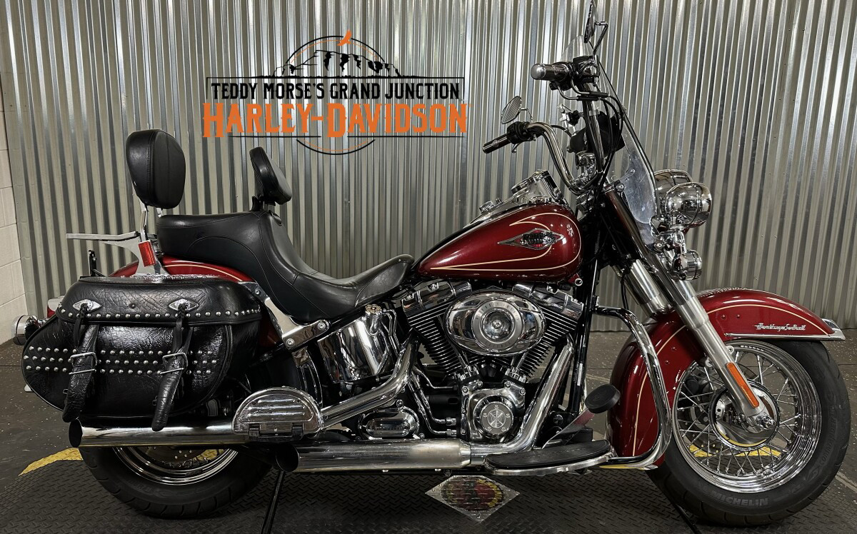 Stunning 2010 Heritage Softail Value Pictures
