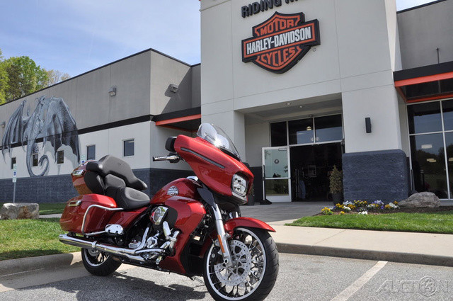 Street Glide® Limited