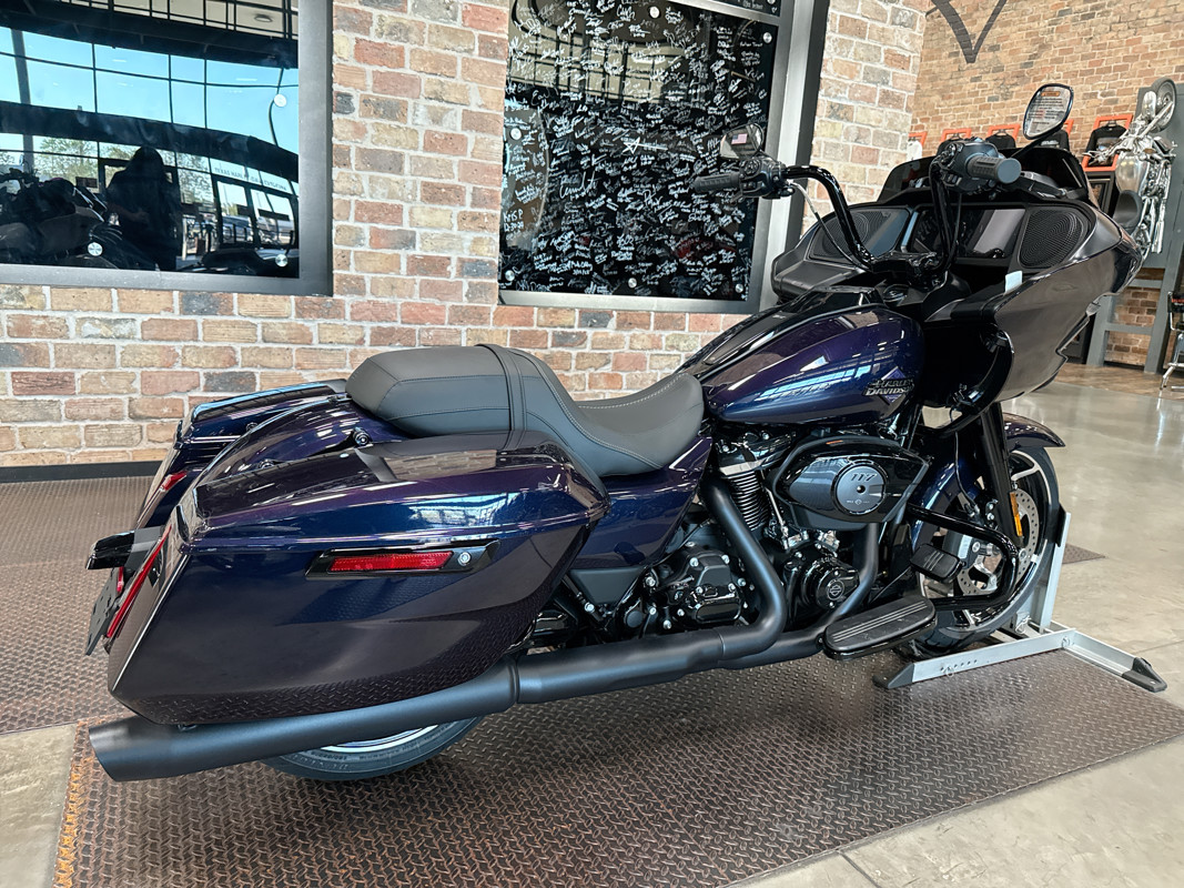 Road Glide®