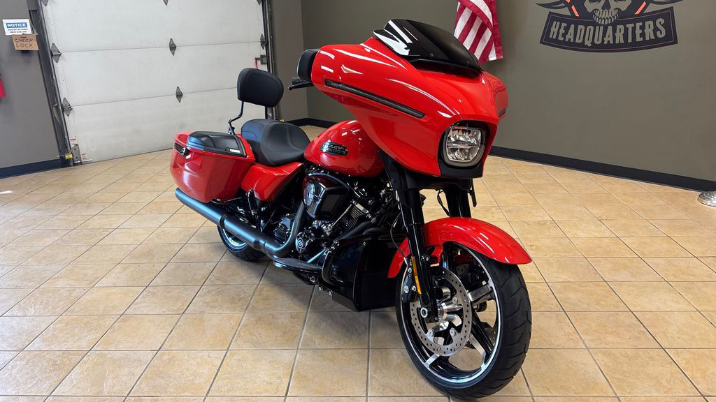 Street Glide®