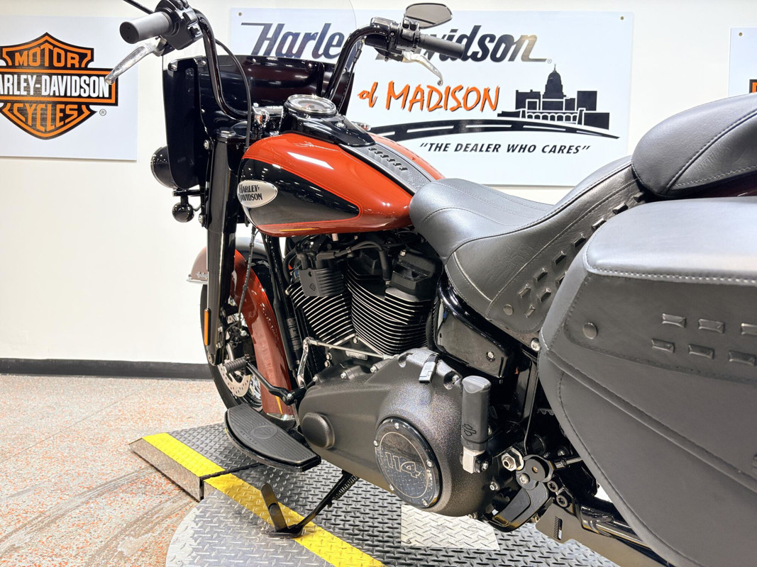 Heritage Classic 114
