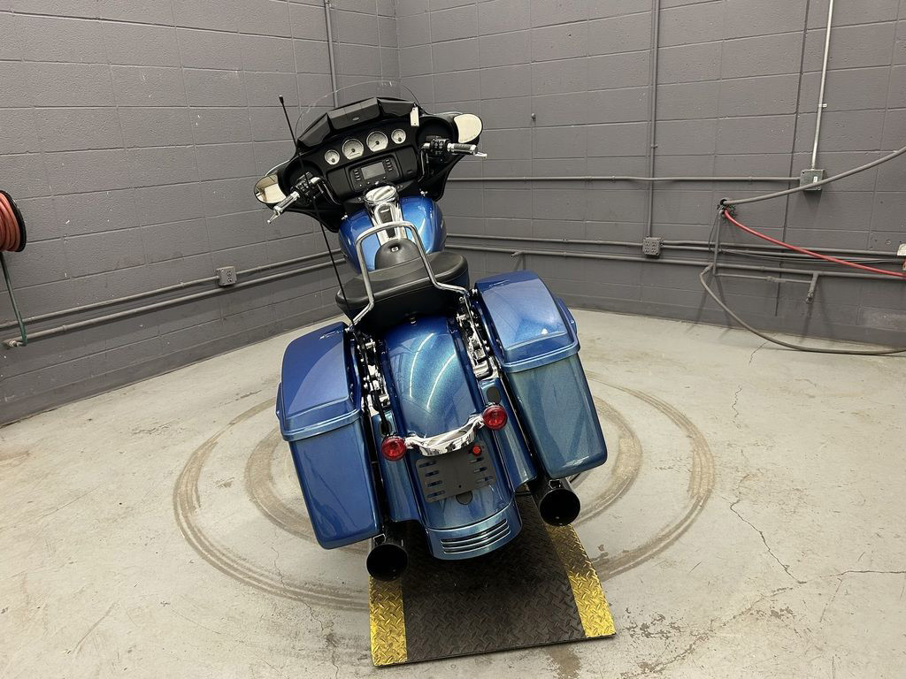 Street Glide®