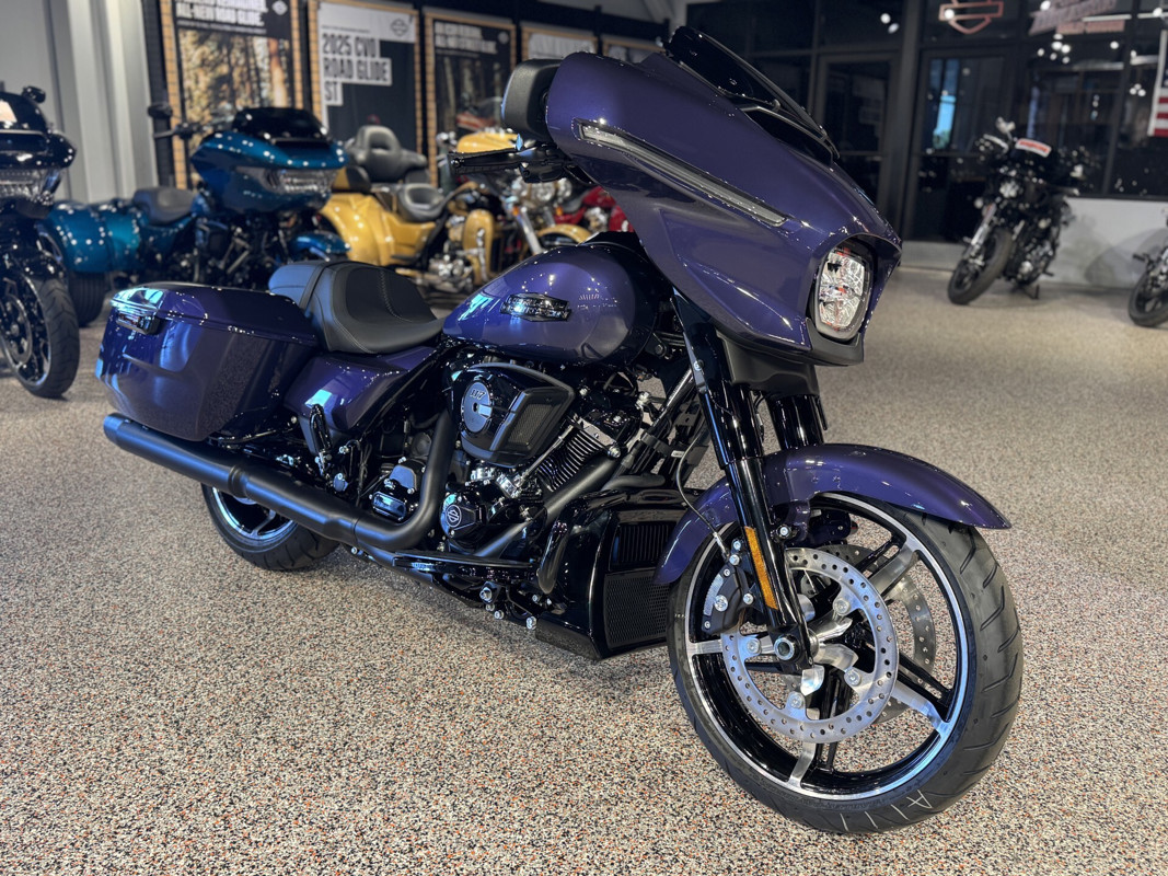 Street Glide®