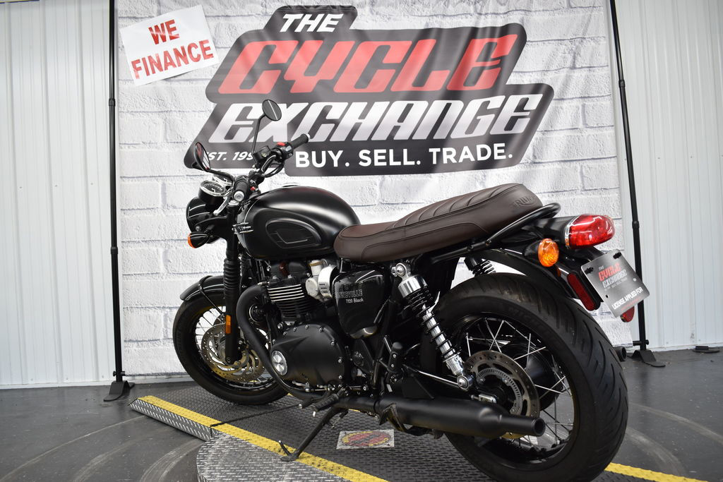 Bonneville T120