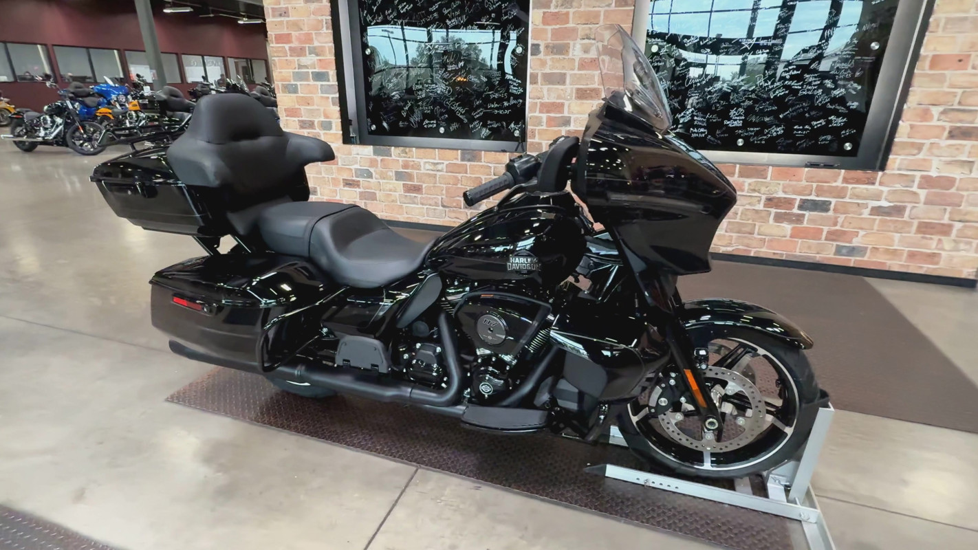Street Glide® Ultra