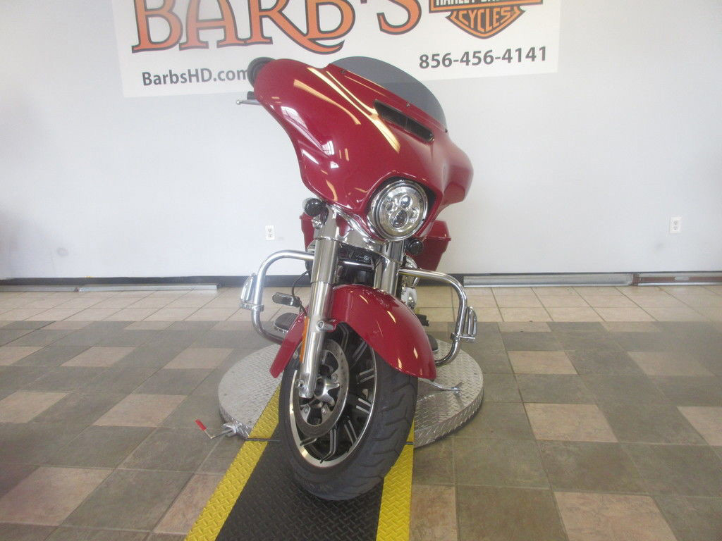 Street Glide®
