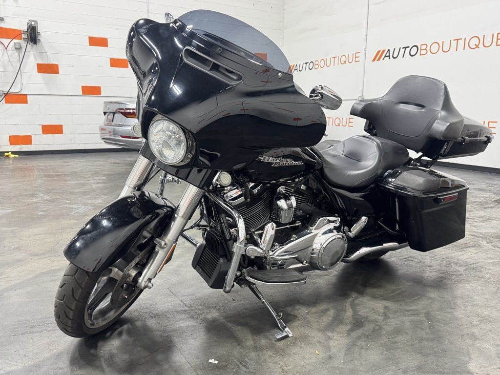 Street Glide® Special