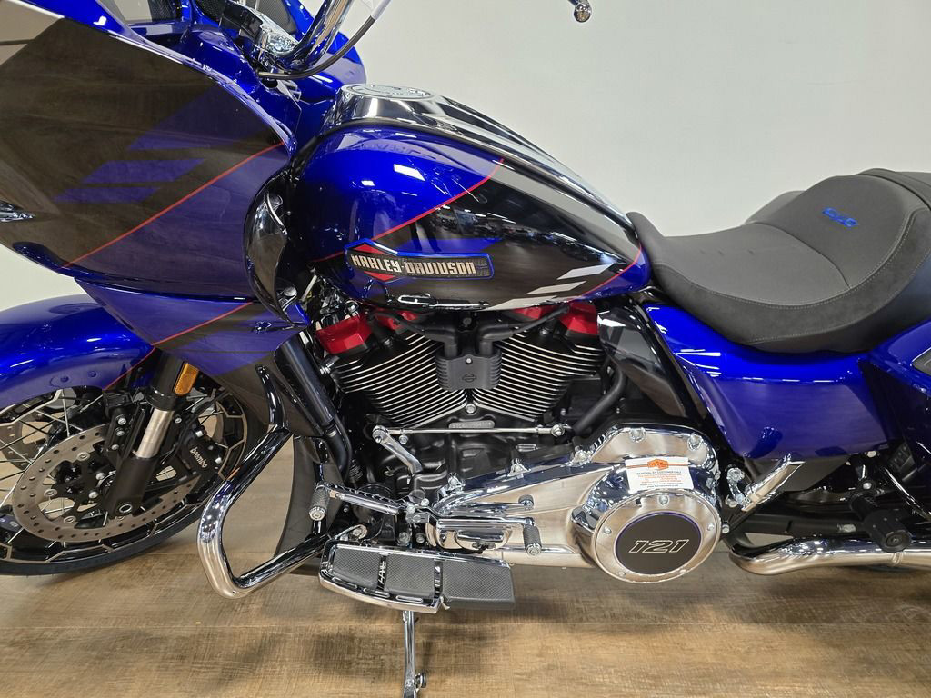 CVO® Road Glide®