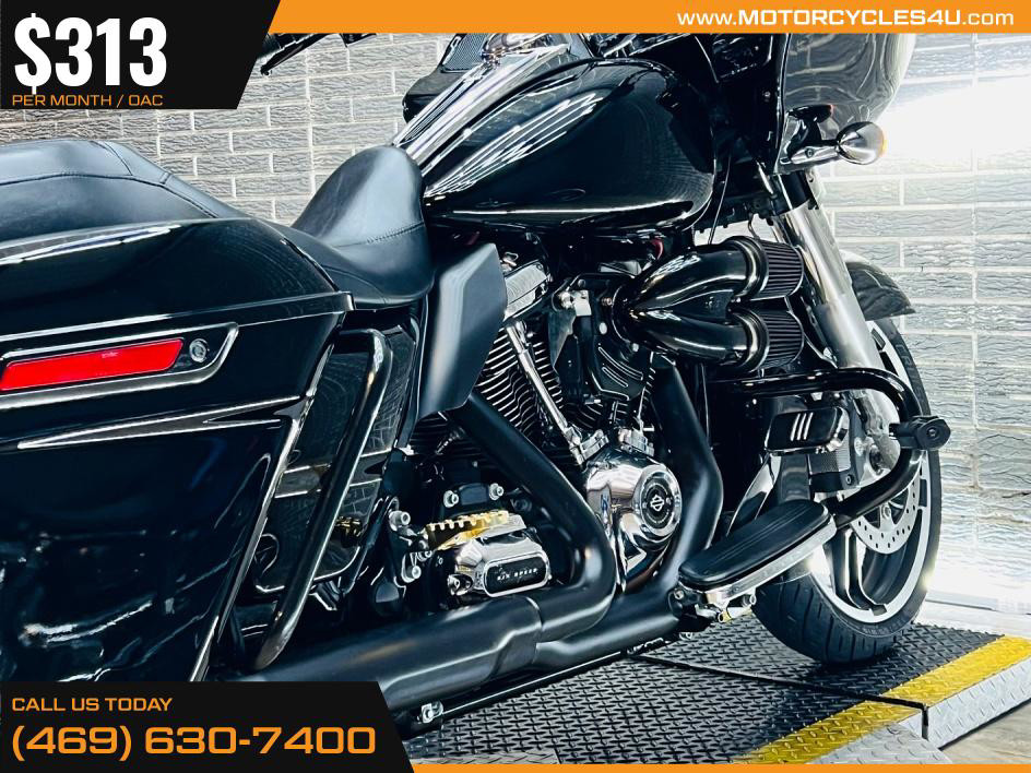 Road Glide®