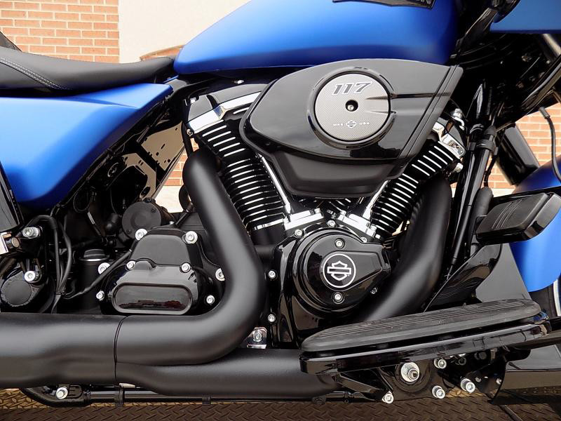 Road Glide®