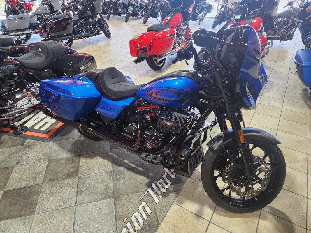 CVO® Street Glide® ST