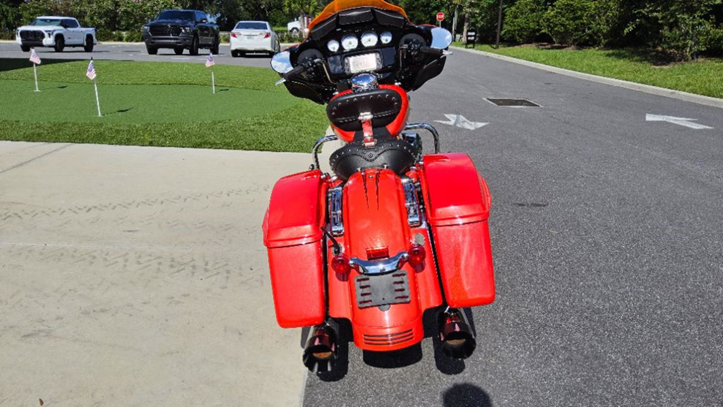 Street Glide®