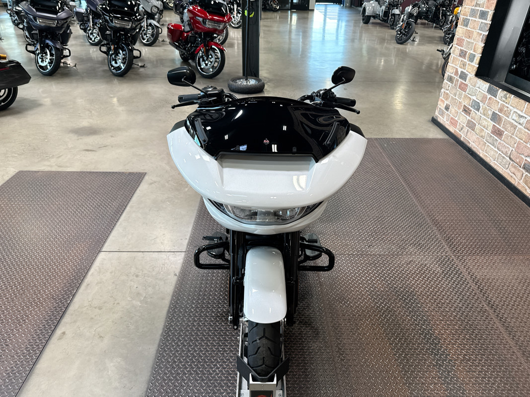 Road Glide®