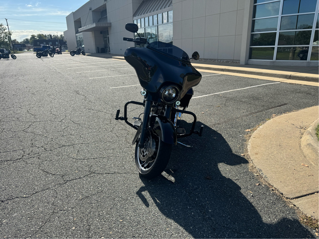 Street Glide®