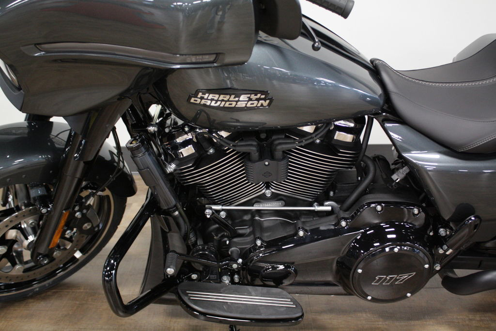 Street Glide®