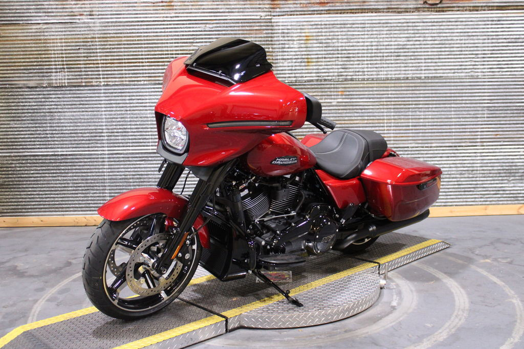 Street Glide®