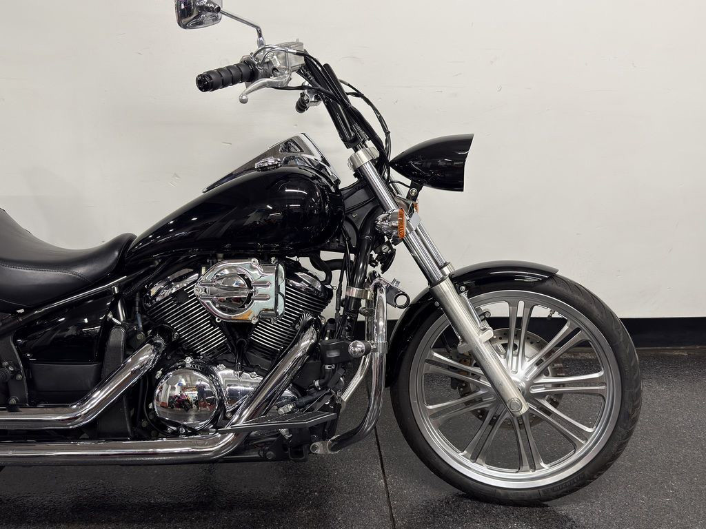 Vulcan 900 Custom