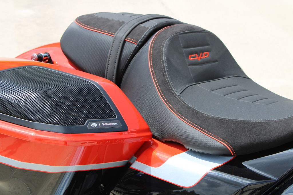 CVO® Road Glide®