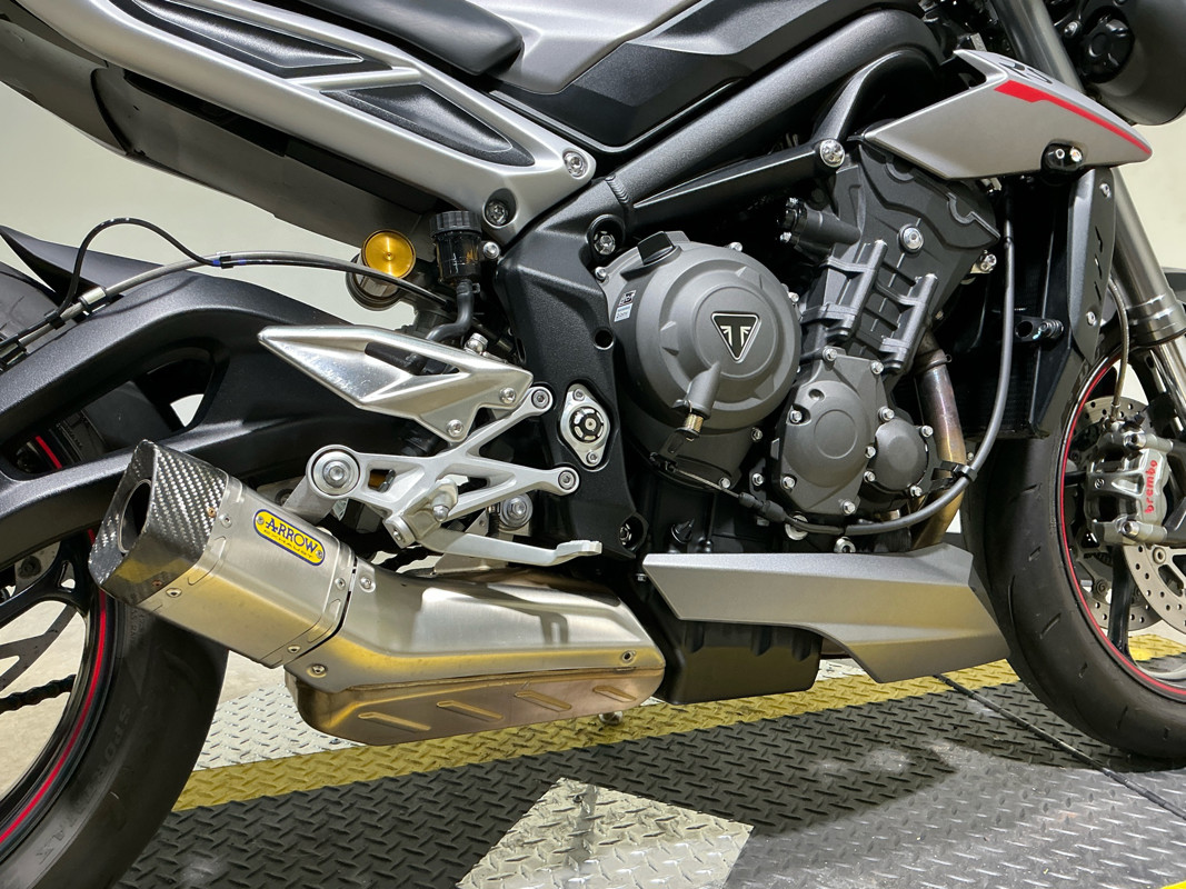 Street Triple RS