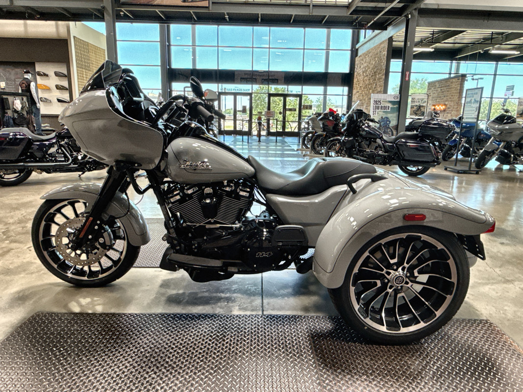 Road Glide® 3