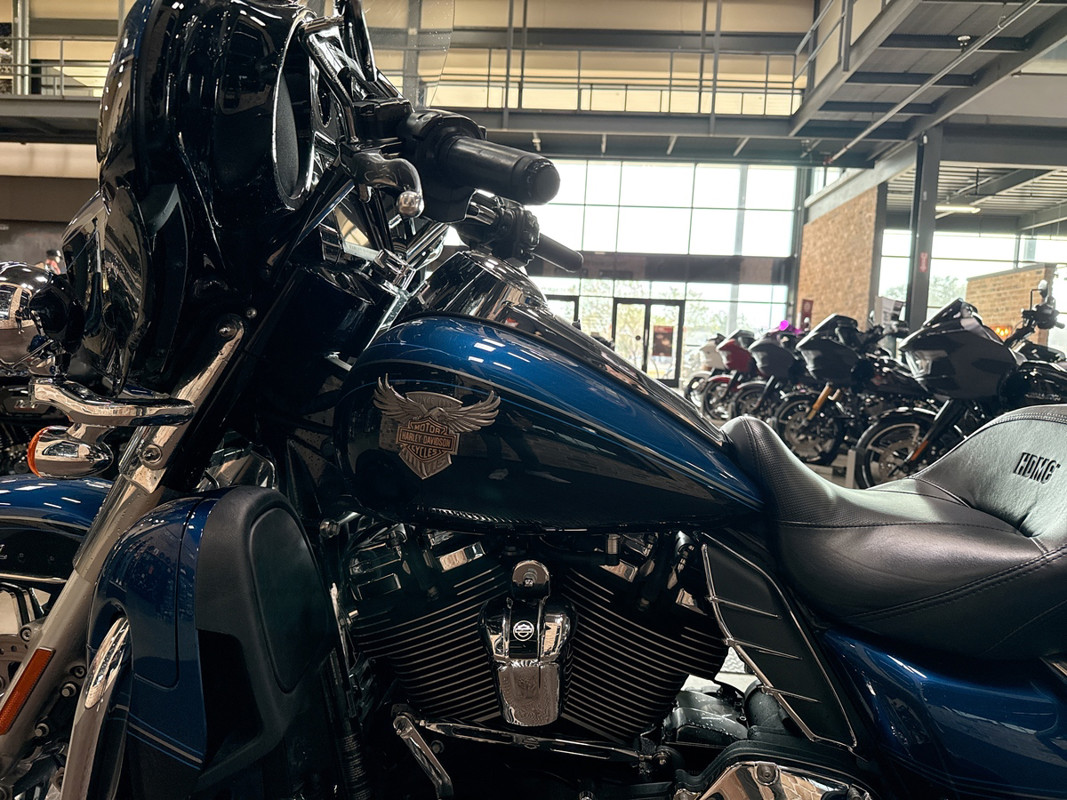 Electra Glide® Ultra® Limited 115th Anniversary