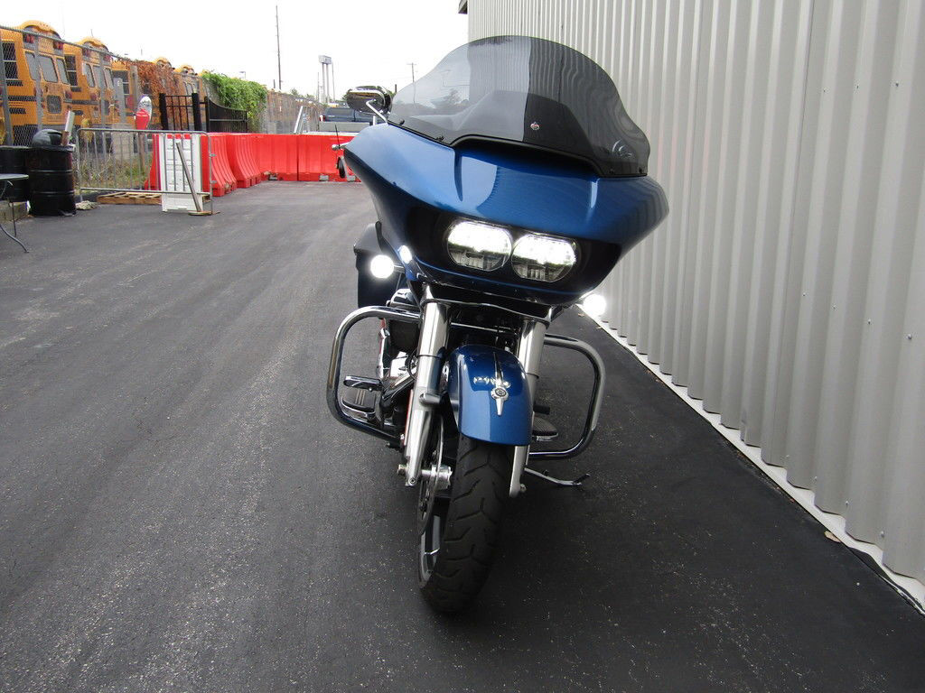 Road Glide®