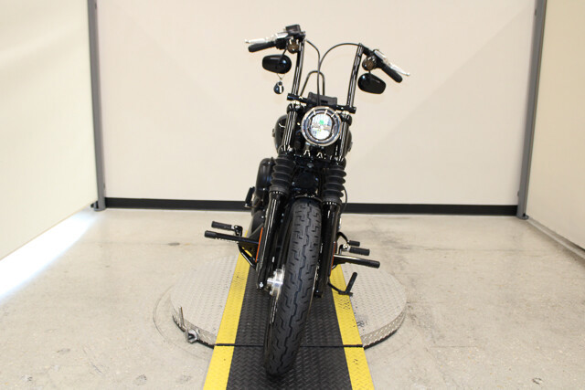 Street Bob®