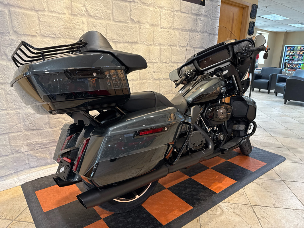 Street Glide® Ultra