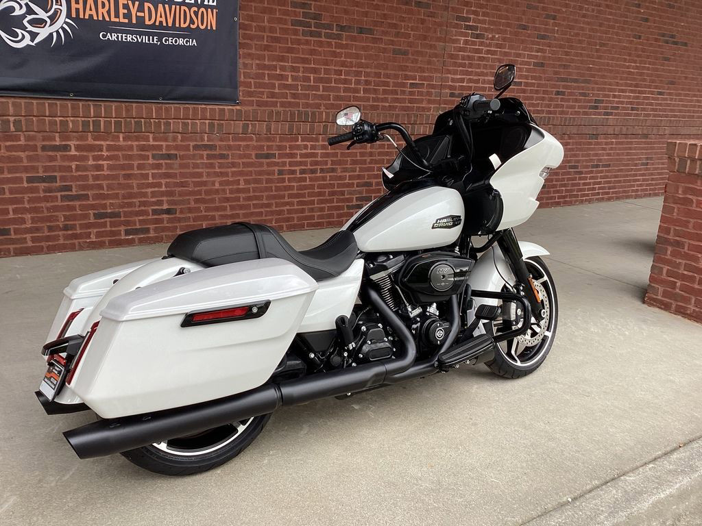 Road Glide®