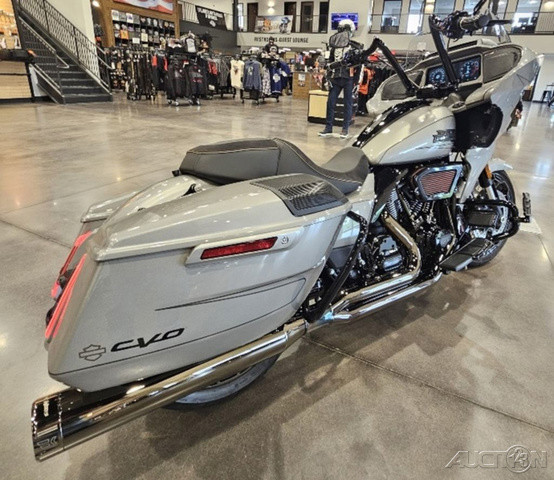 CVO® Road Glide®