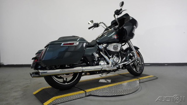 Road Glide®