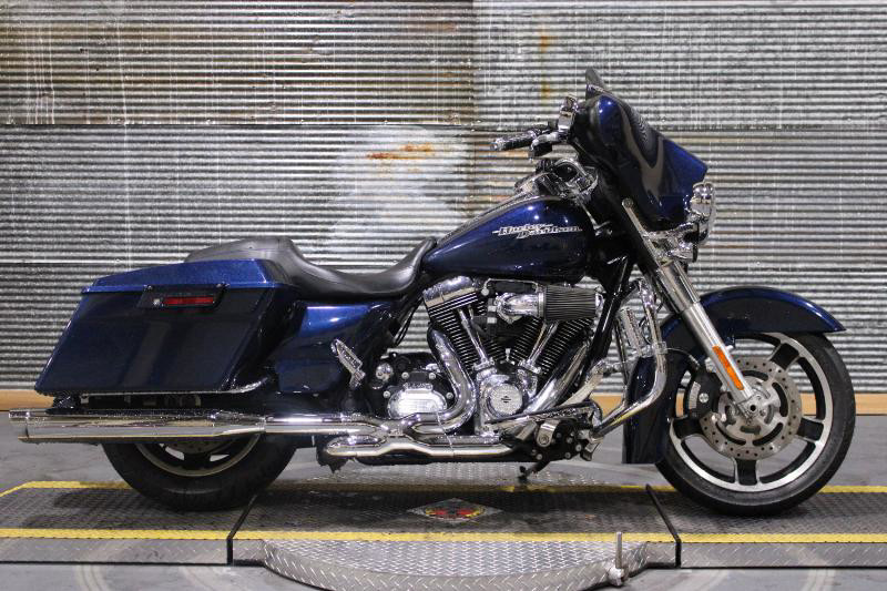 Street Glide®