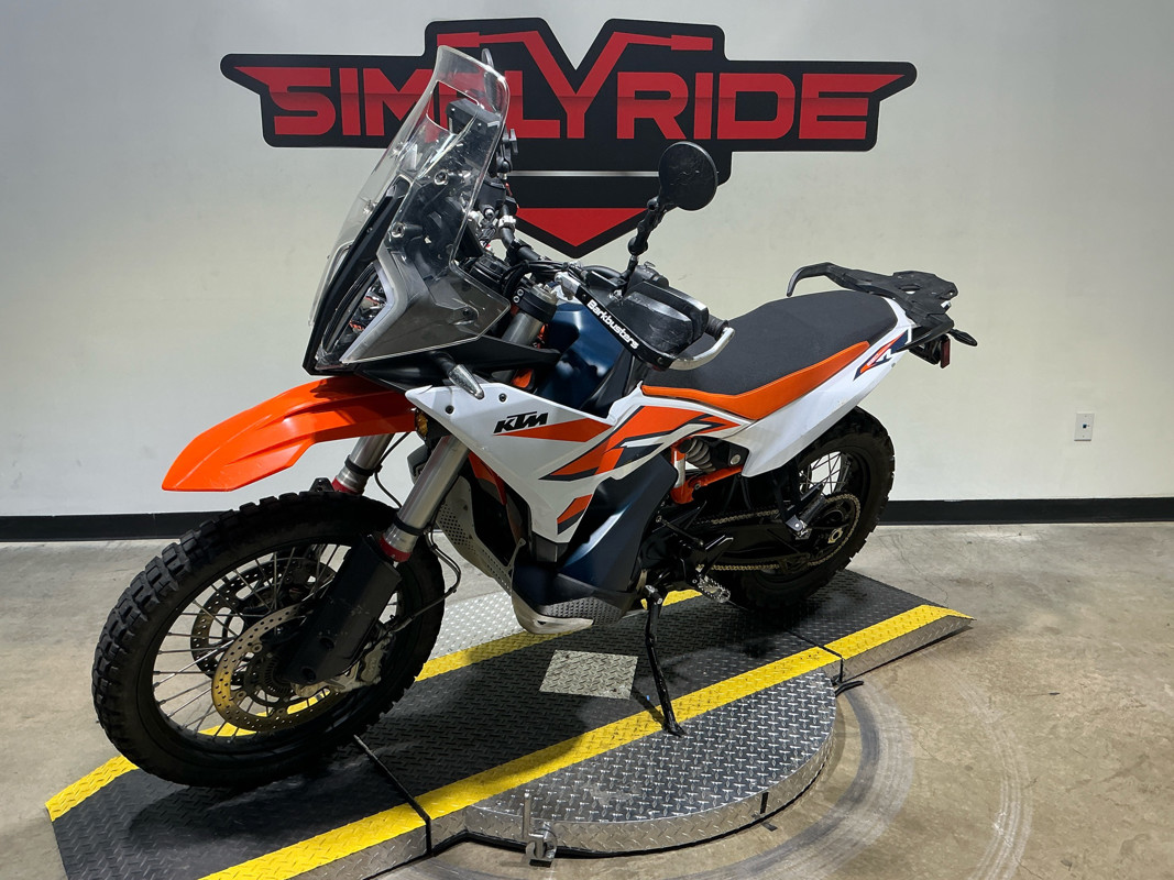 890 Adventure R